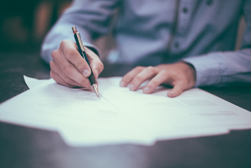 Retained Search vs Contingency Recruitment: Which Is Right for Your Startup?